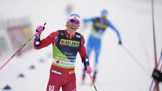 Johannes Høsflot Klæbo knäckte motståndet på slutsträckan och fixade ett nytt norskt guld.