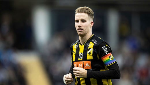 Samuel Gustafson, Häcken, en av årets mittfältare.