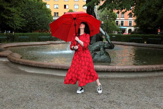 Marian Keyes är generös med att dela med sig av sina egna kriser.