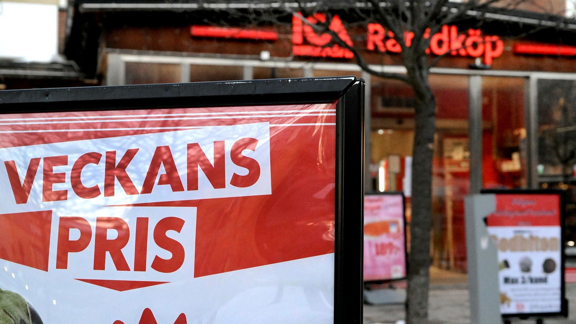 Ica nära-butiken Rapidköp i Stockholm. Prismärkningen i matbutikerna lämnar mycket övrigt att önska, menar insändarskribenten.