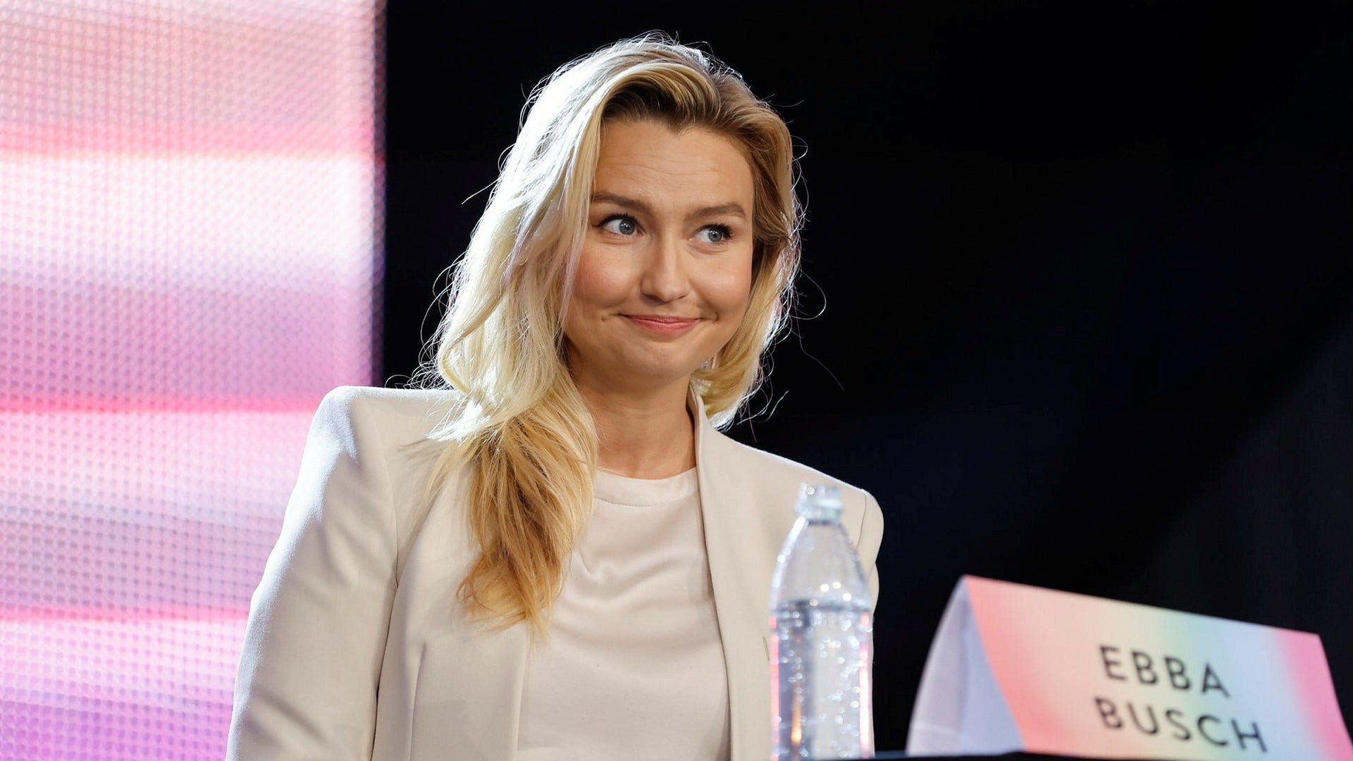 Kristdemokraternas partiledare Ebba Busch under partiledardebatten på Stockholm Pride.