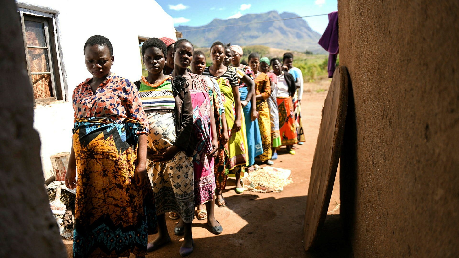Prematur födsel är nära sammankopplat med mödravården. I Afrika söder om Sahara och södra Asien är andelen för tidiga födslar som högst.