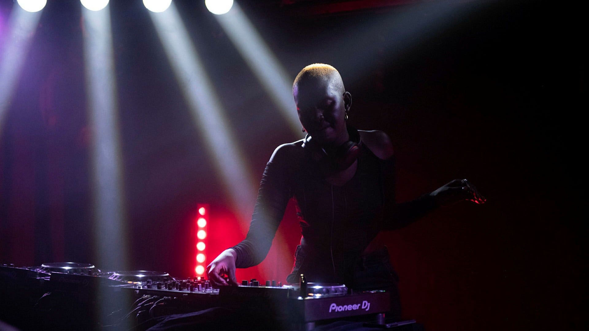 Sudanesiska Turkana på Clandestino festival i Göteborg.