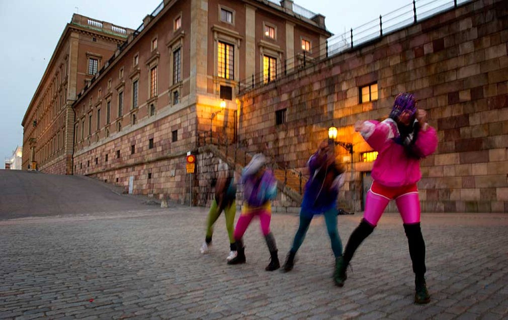 Brittans damgympa är ett löst sammansatt nätverk som hoppar, dansar och stretchar mot främlingsfientliga krafter.
