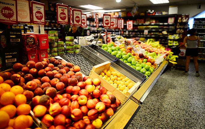 Frukten på Hemköp besprutades med giftig sprej.