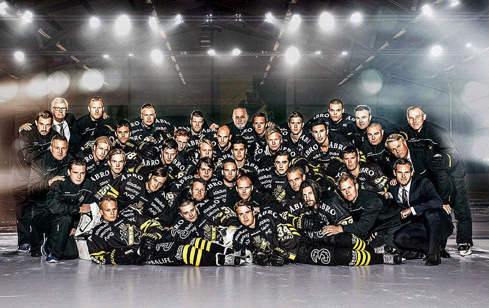 Den nya versionen av AIK:s lagfoto.