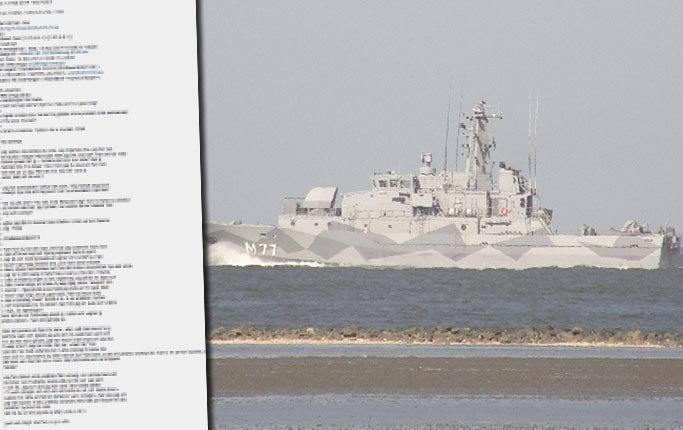 Ett forum för ryska radioamatörer har fångat upp privata meddelanden som skickats över Försvarets radiosystem mellan militärfartygen HMS Vinga och HMS Ulvön, som syns på bilden.