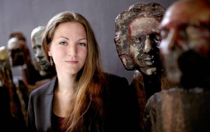 En relativt stor del av befolkningen har vad som skulle kunna kallas för vanföreställningar. ”Egentligen är det kanske inte konstigare att tro på en konspirationsteori än att tro på en gud”, säger Malin Hildebrand, psykolog och doktorand i rättspsykologi.