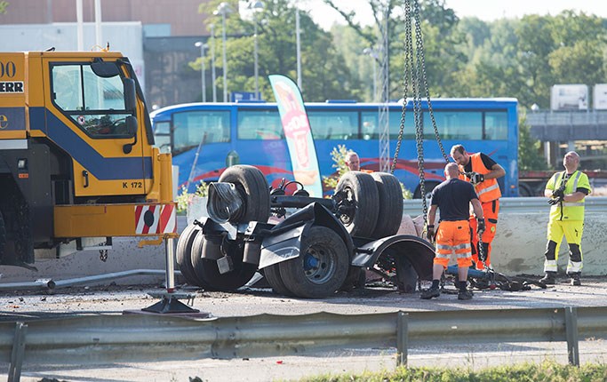 Totalstopp På E4 Efter Dödsolycka - DN.SE