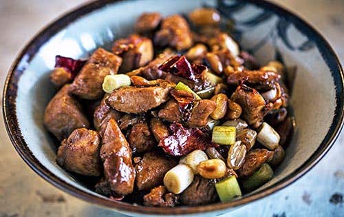 Recept Gong Bao Ji Ding Kyckling med jordnötter DN.se