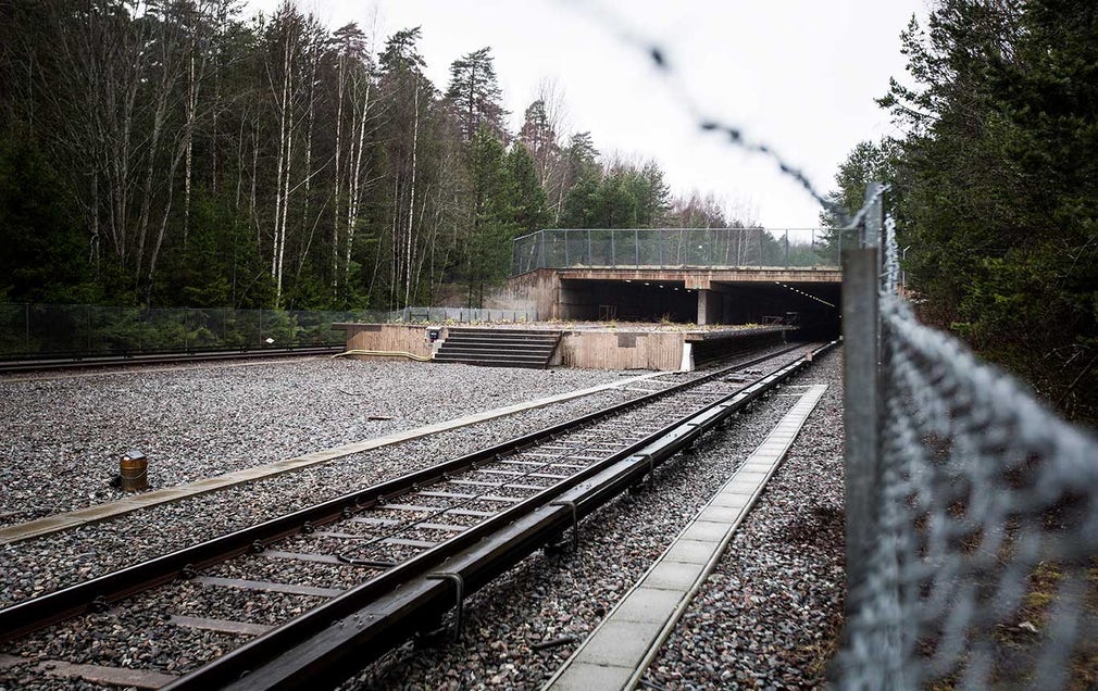 Kymlinge är ett oexploaterat område men där finns redan en byggd tunnelbanestation som aldrig tagits i bruk.