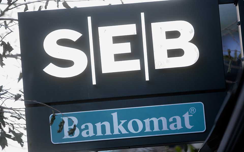 SEB:s internetbank nere mitt i julruschen - DN.SE