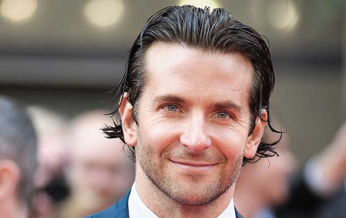 Bradley Cooper spelar i filmen i ”Baksmällan”.