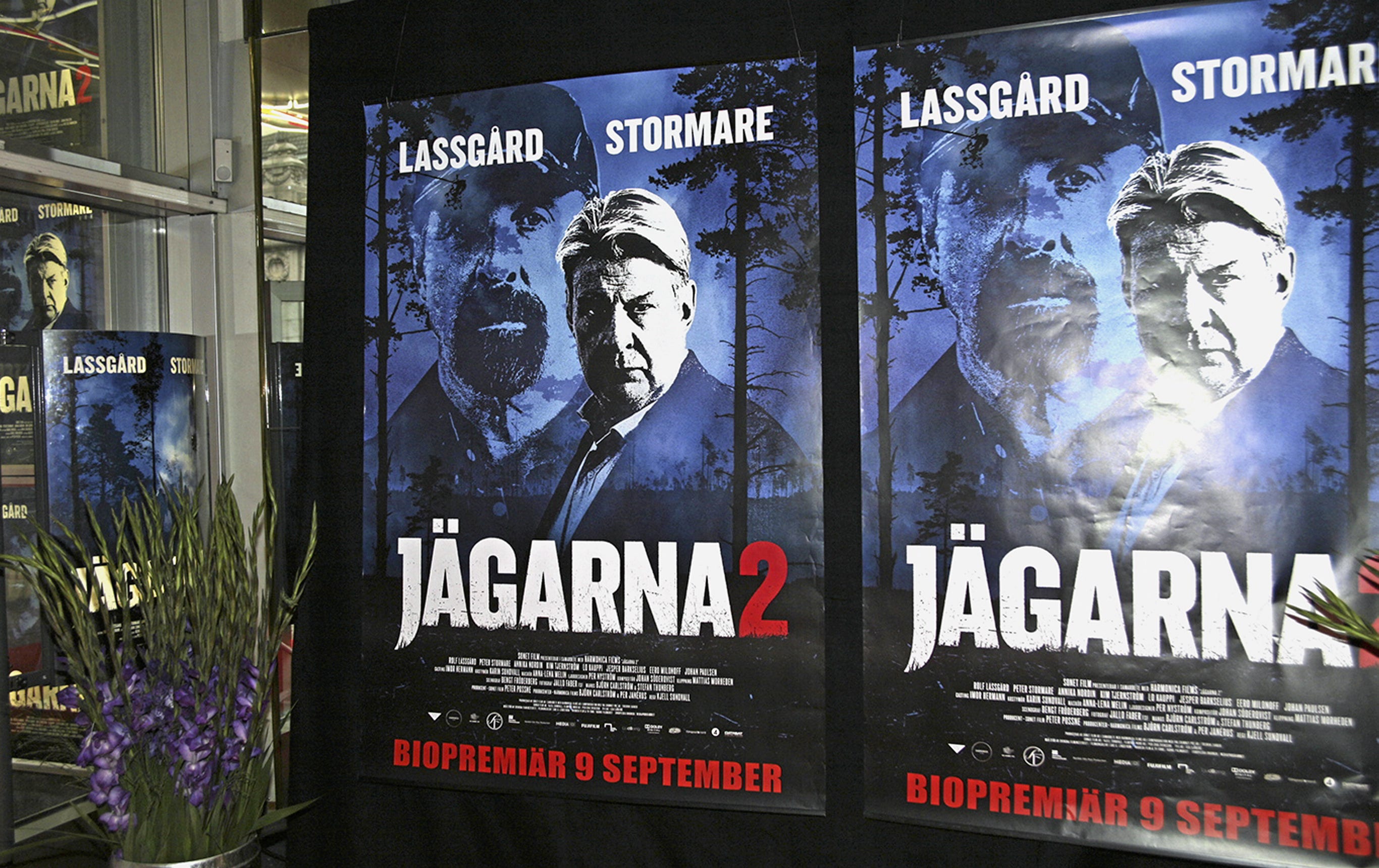 Filmen "Jägarna 2" (2012) med Rolf Lassgård i huvudrollen skildrar den manliga jaktkulturen i ett norrländskt samhälle.
