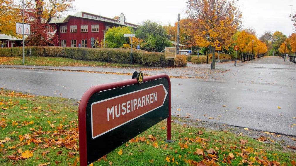 Etnografiska är ett av de många museer som har stängt på måndagar. Tekniska museet bredvid har öppet, liksom Skansen – som till och med har öppet på julafton. Varför är det så?