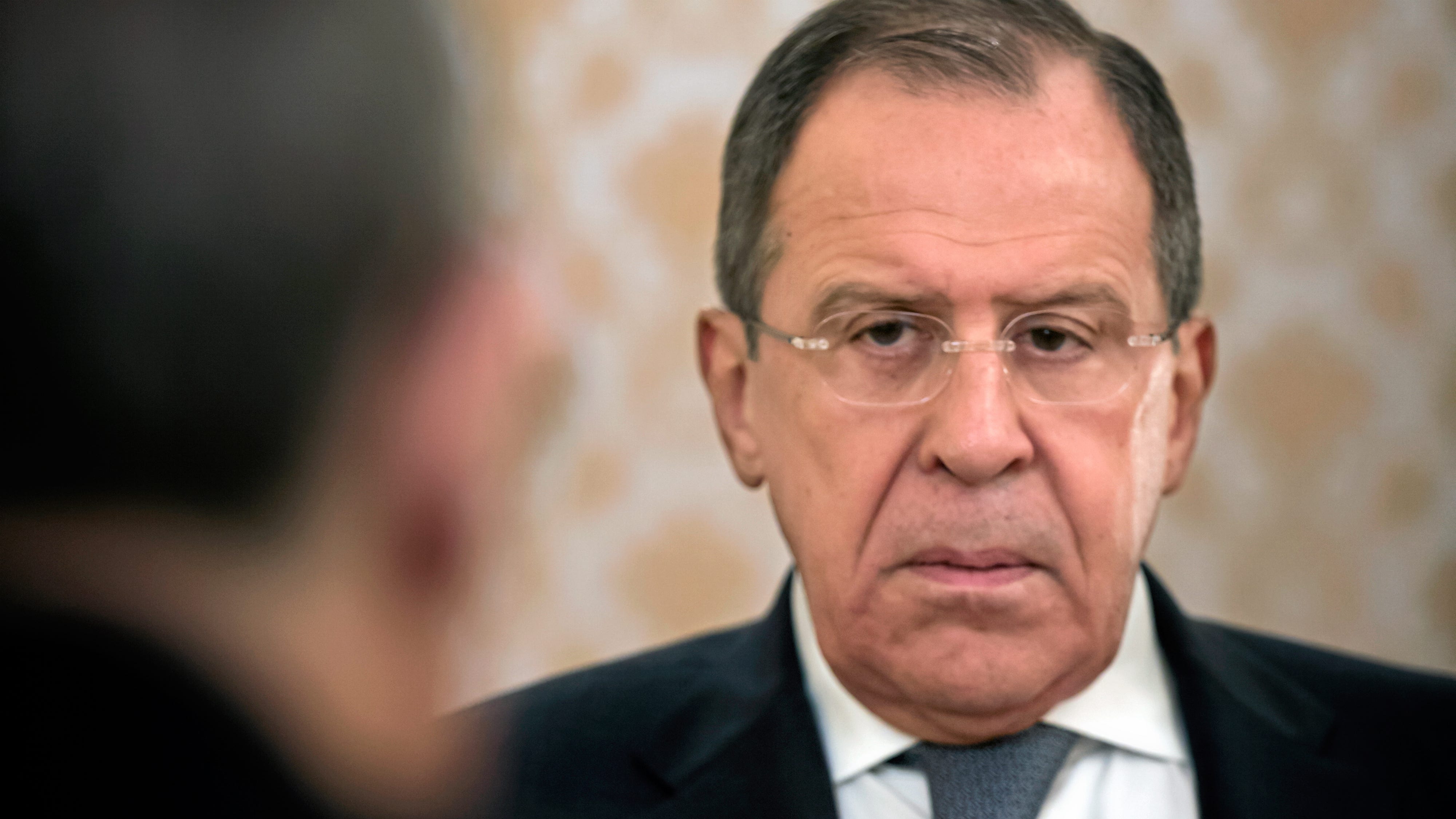 När DN träffar utrikesminister Sergej Lavrov i Moskva är han på väg till Jerevan för att medla i konflikten mellan Armenien och Azerbajdzjan.