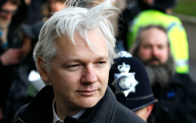 Julian Assange vill ha en diplomatisk garanti på att han inte kommer att utlämnas till USA.