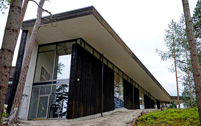 Nyöppnade konsthallen Artipelag på Värmdö tillåter inte barnvagnar på utställningarna.