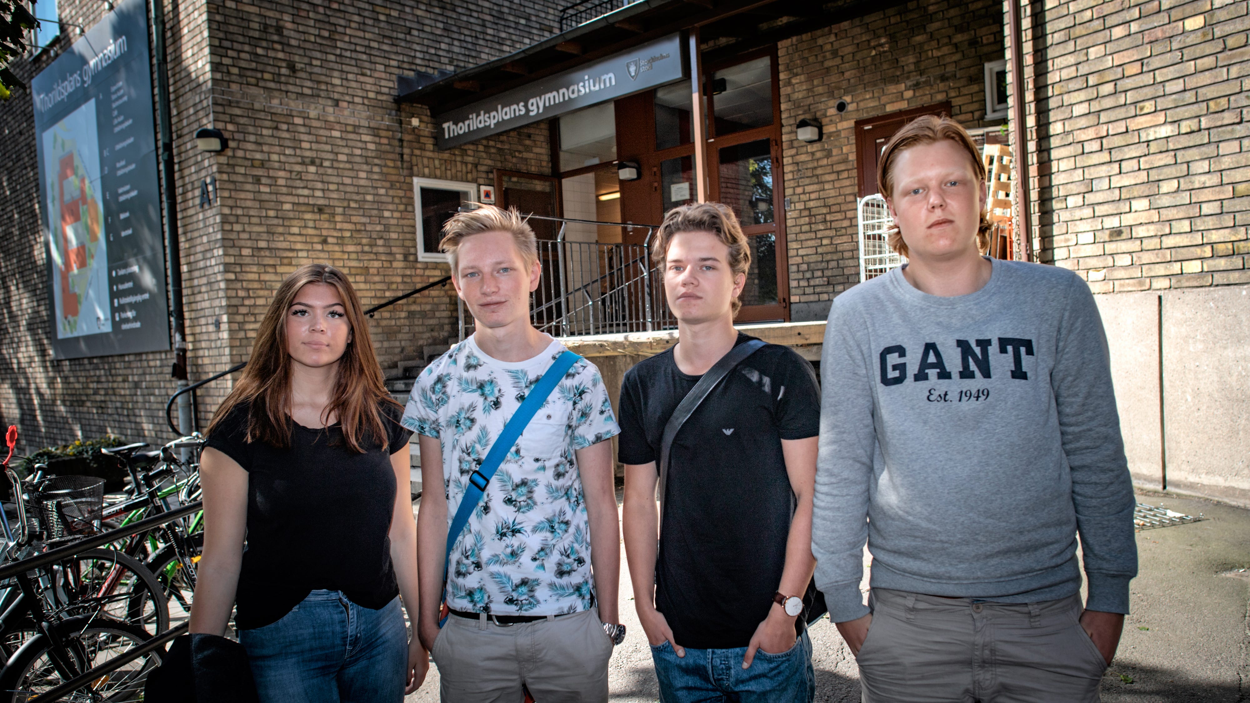 Anna Andersson, Hässelby, Tor Bunner, Bromma, Oscar Hellström, Axelsberg, och Viktor Söderberg, Hässelby, har haft turen att få plats på ekonomiprogrammet vid Thorildsplans gymnasium. Men det var inte allas förstahandsval och de hade inte räknat med de höga betyg som krävdes.