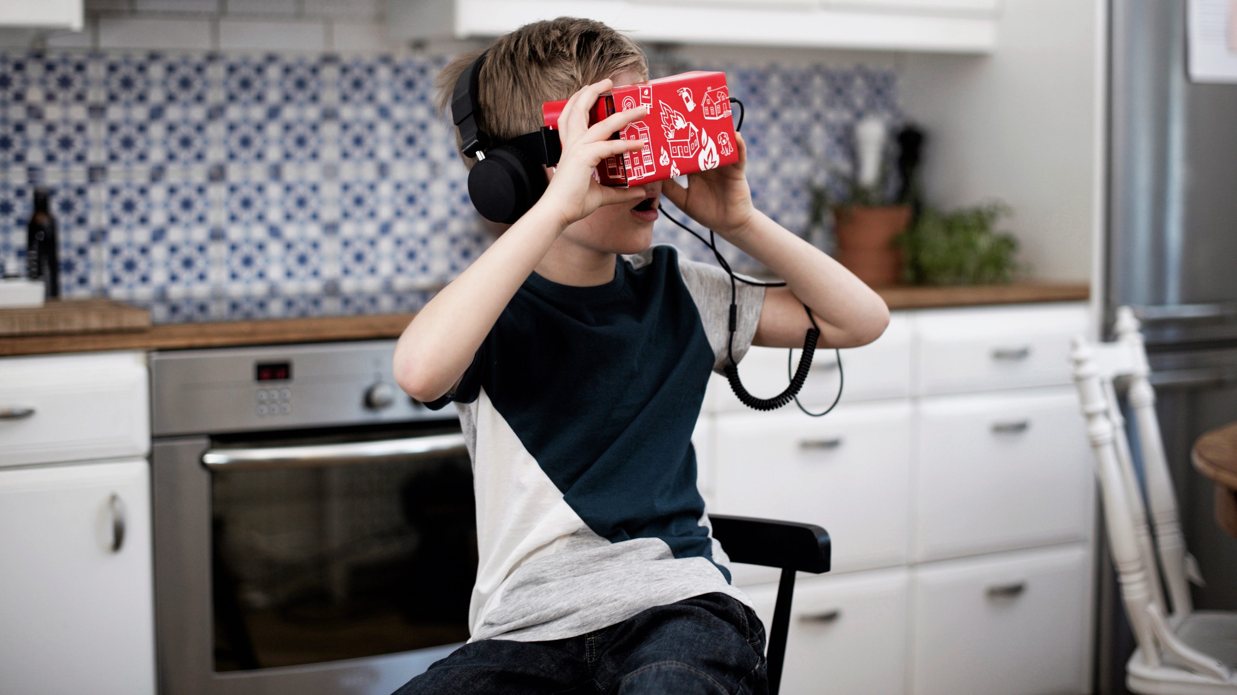 Vr-glasögonen utsågs till årets julklapp 2016 av HUI Research.