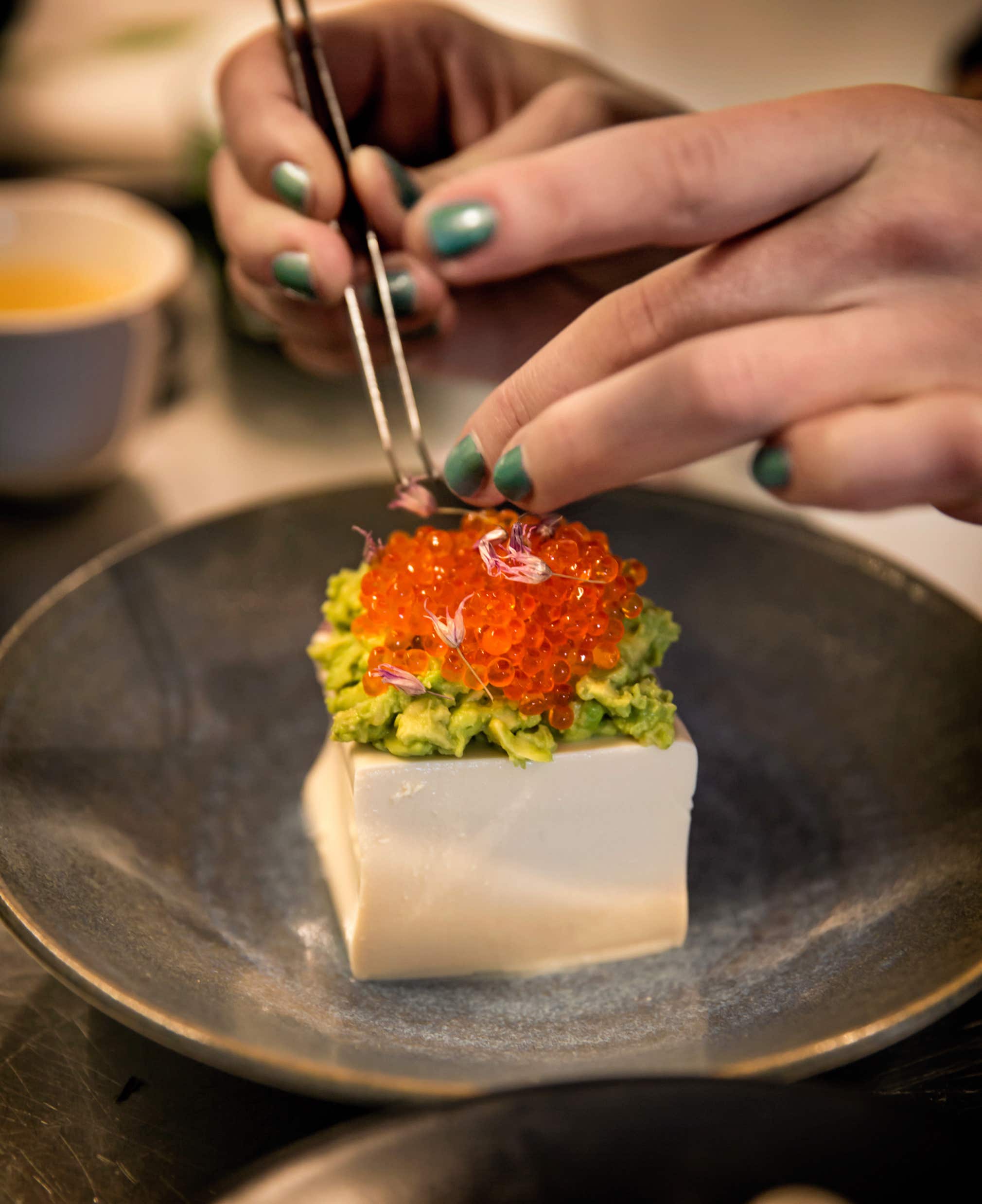 Reportage: Stjärnkocken Frida Ronge öppnar nya restaurangen Tak i ...