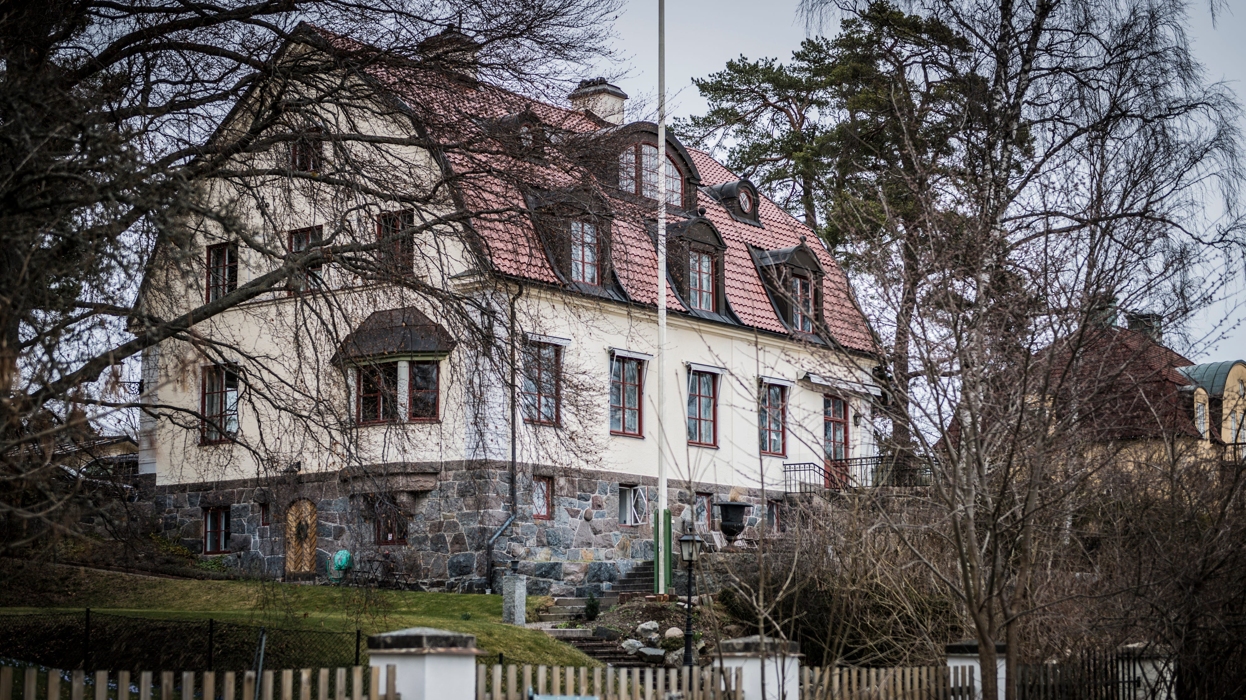 Huset på Strandpromenaden 1 i Saltsjö Duvnäs i Nacka kommun utanför Stockholm.