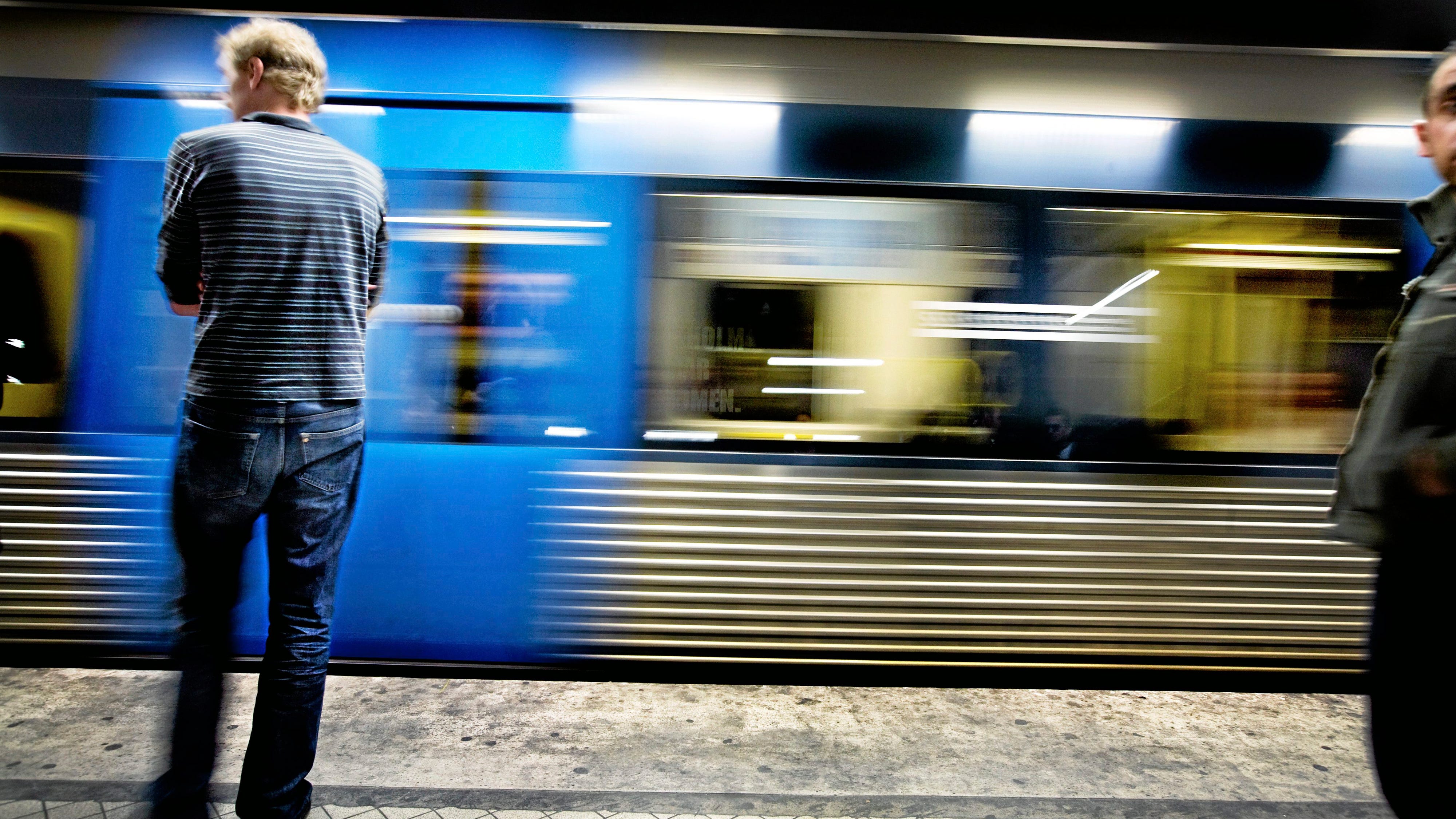 Mia Axelssons perspektiv är tunnelbaneförarens.