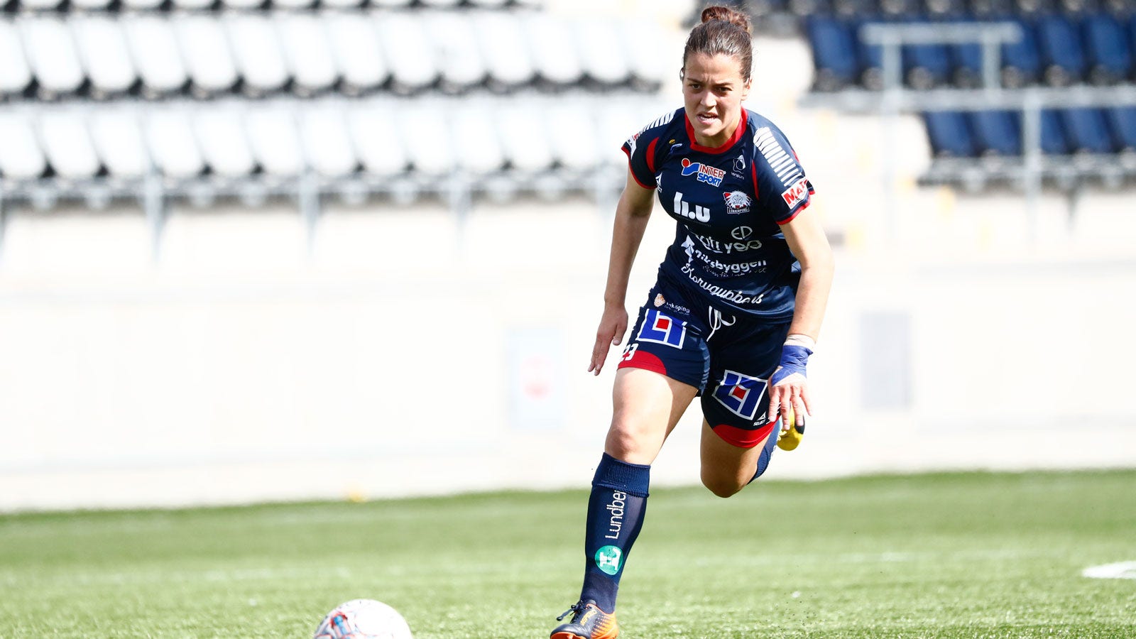Marija Banusic är bästa svenska målskytt i damallsvenskan med 10 mål den här säsongen för Linköping.
