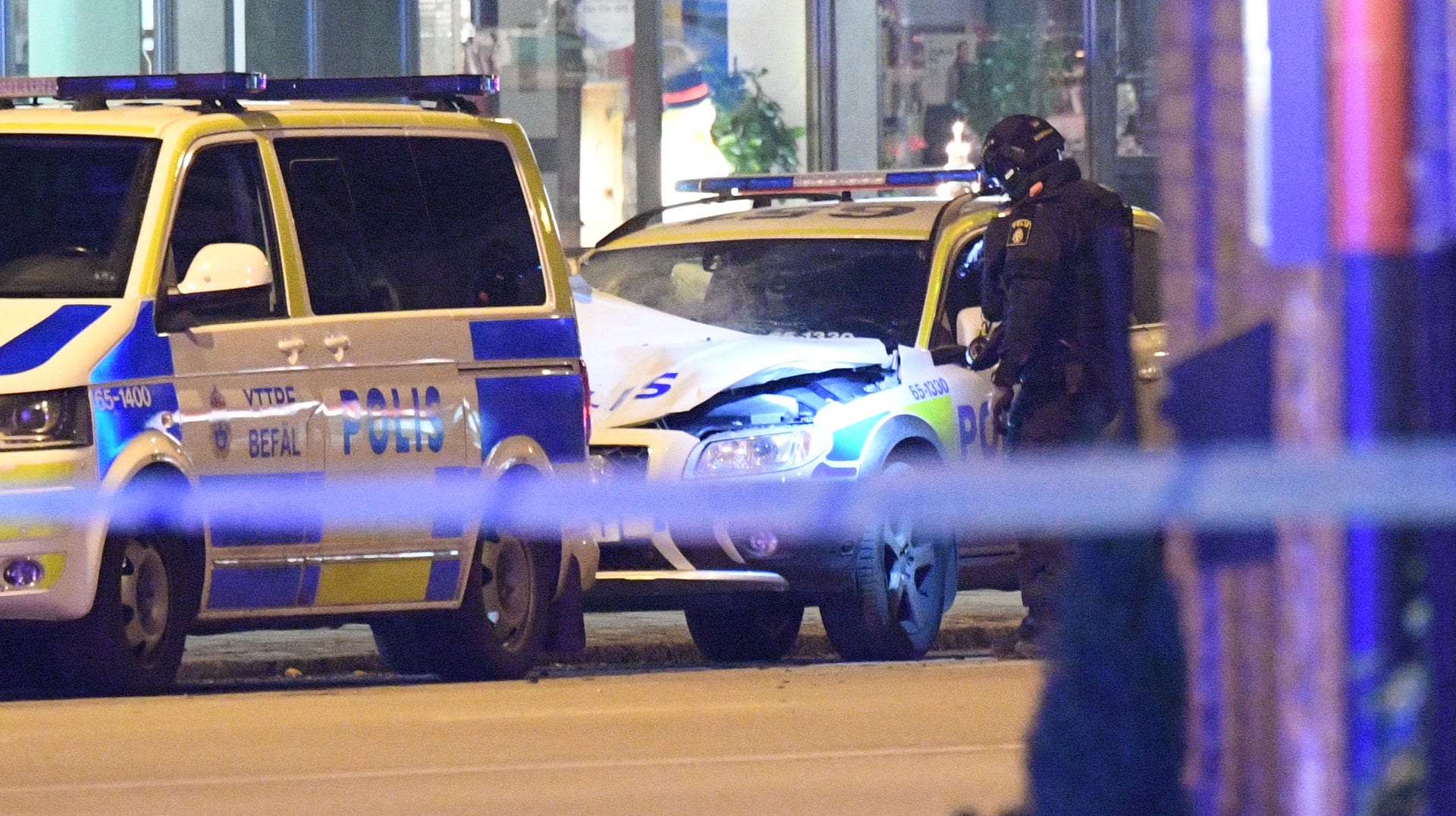 En polisbil som stod parkerad utanför ett polishus på Sallerupsvägen i Malmö sprängdes den 29 december.