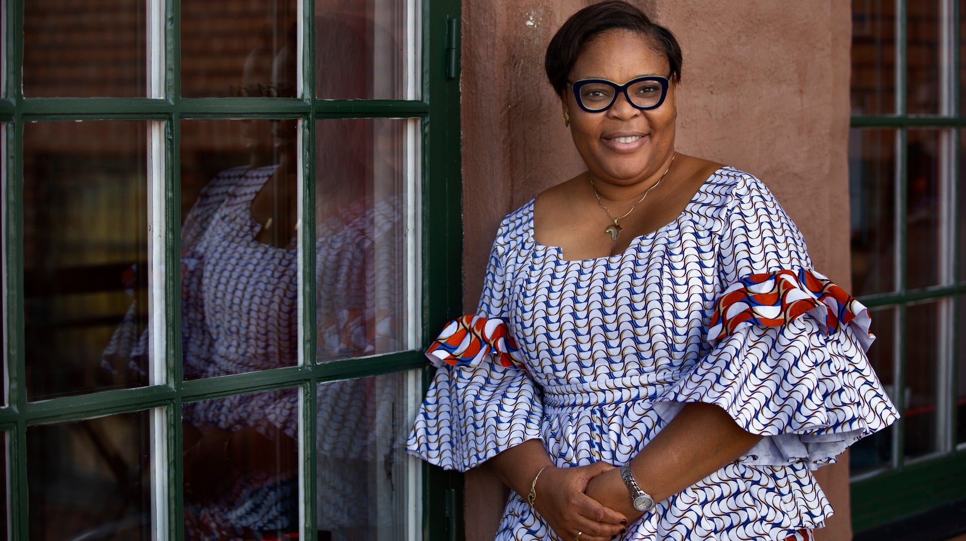 För sitt engagemang mot det blodiga inbördeskriget i Liberia tilldelades Leymah Gbowee Nobels fredspris 2011. ”Fred byggs bäst under fredstid”, säger hon i dag.