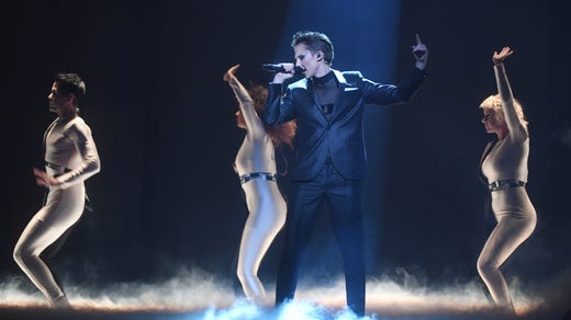 David Lindgren inleder med ”This is me”.