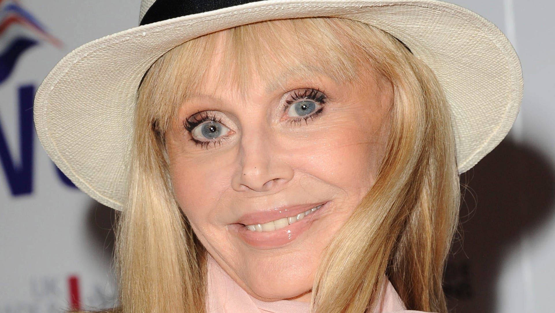 Britt Ekland ska dansa i "Let's dance" DN.se