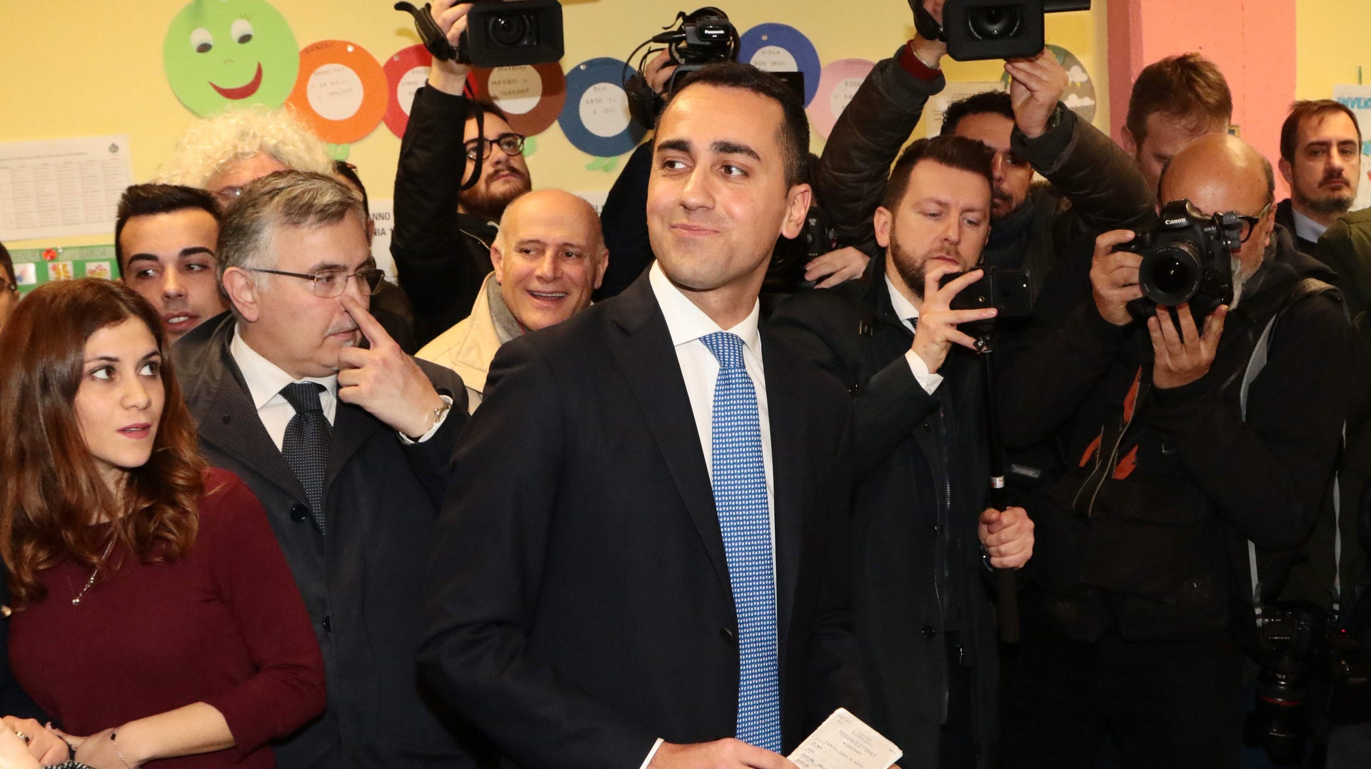 Femstjärnornas ledare Luigi di Maio.