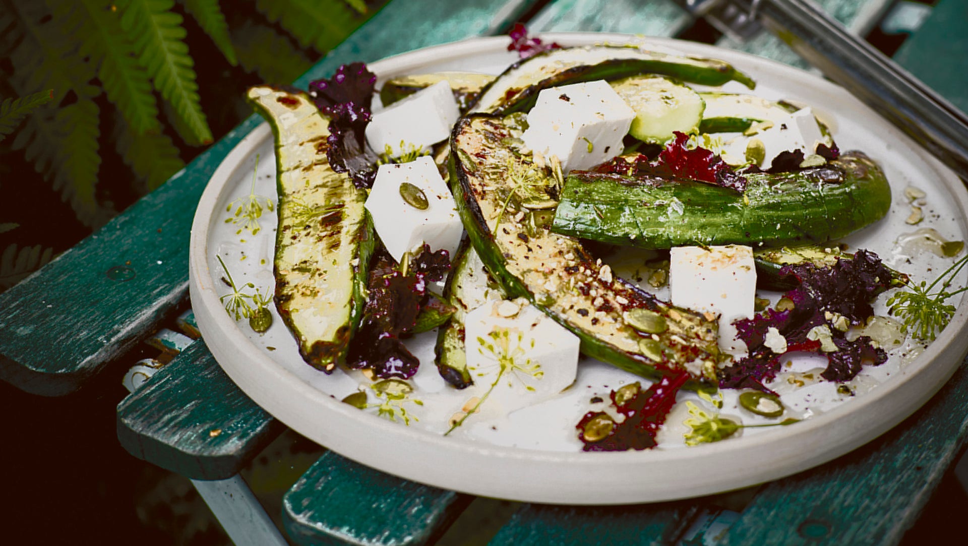 Recept Grillad gurka med krondill, silkestofu och sesamolja DN.se