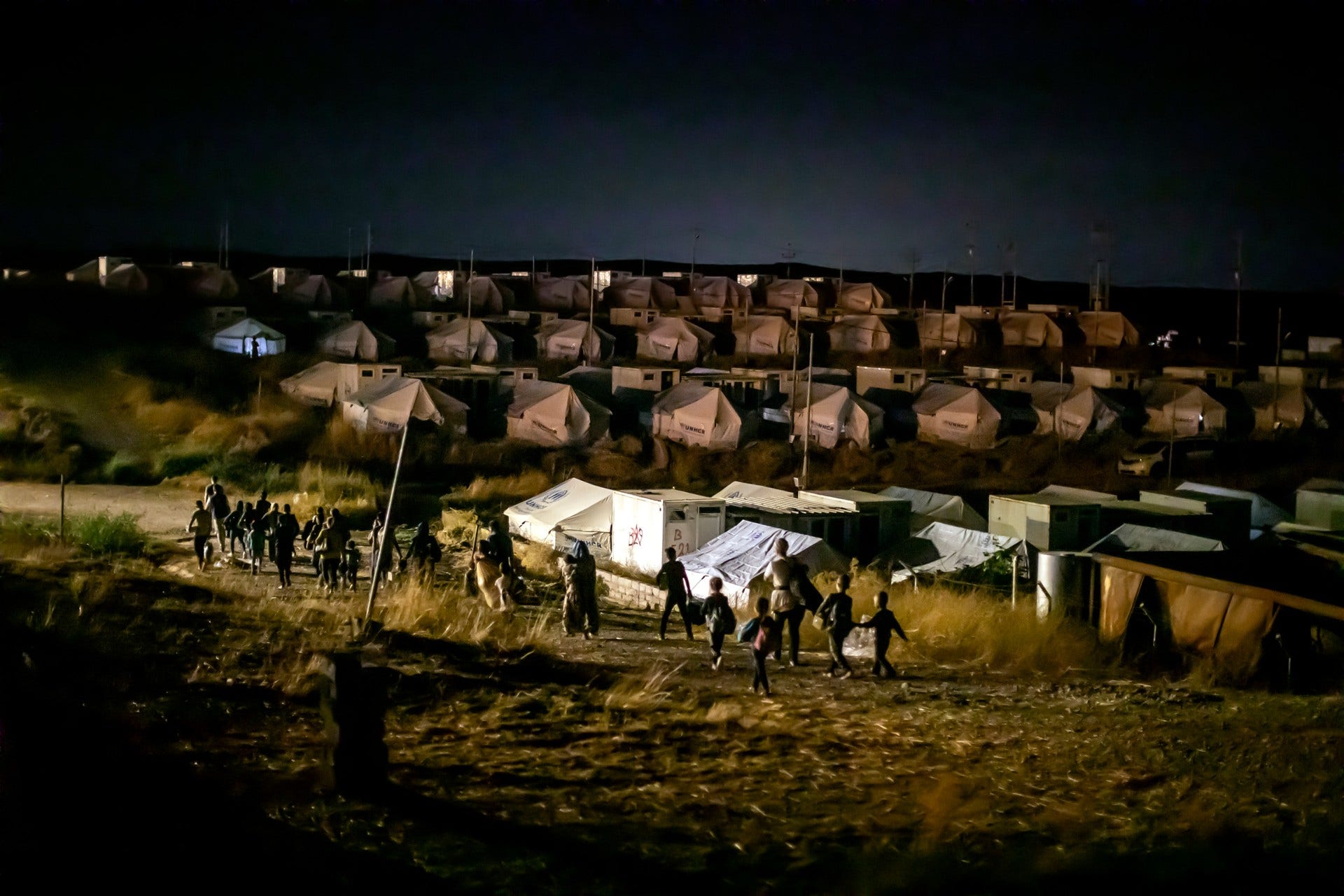Flyktinglägret Bardarash i irakiska Kurdistan stod tomt i flera år, men nu har det åter fyllts med tusentals flyktingar från norra Syrien.