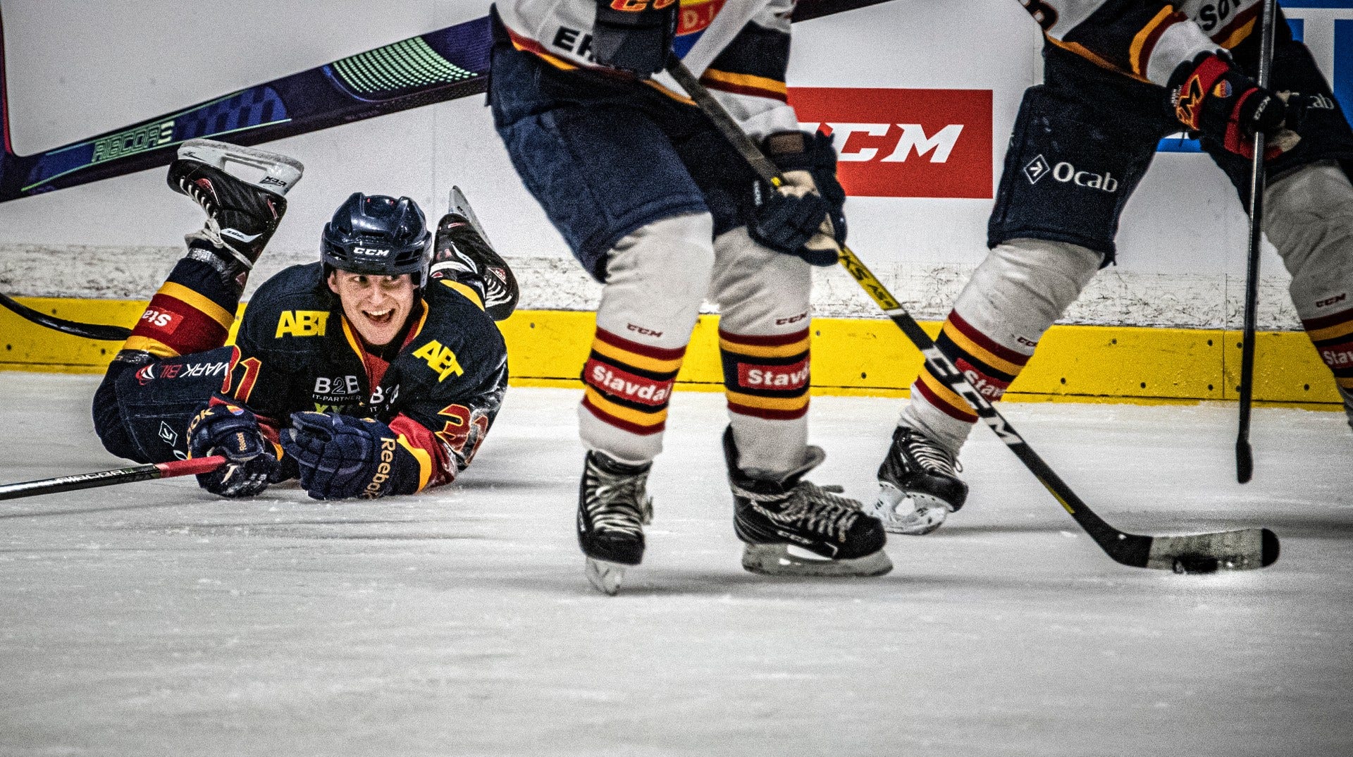 Guldhjälten Marcus Danielson debuterade som hockeymålvakt DN.se