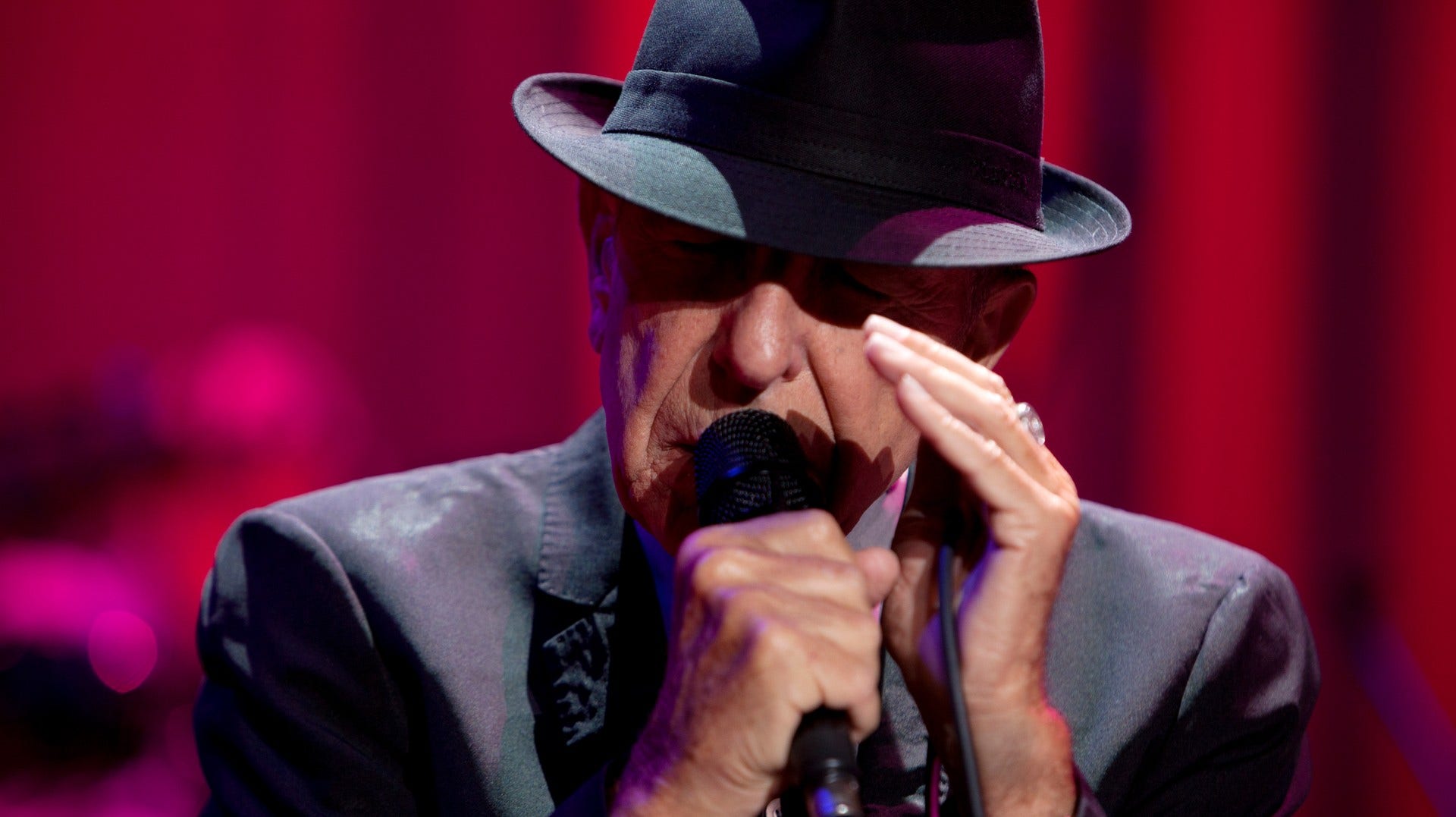 Tre år efter sin död har Leonard Cohen ett nytt album ute.