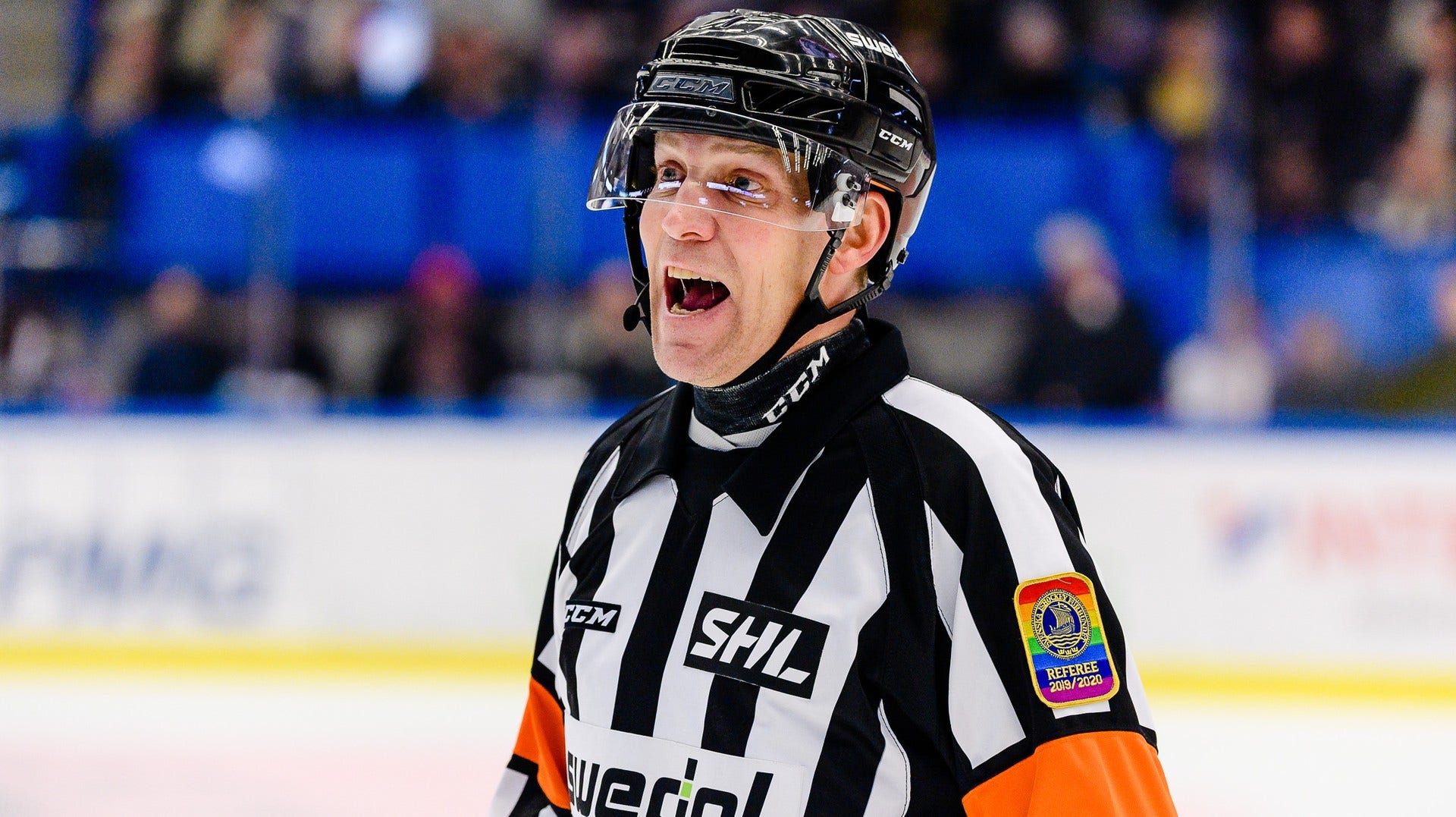 Domaren Morgan Johansson är kritisk mot kritikerna.