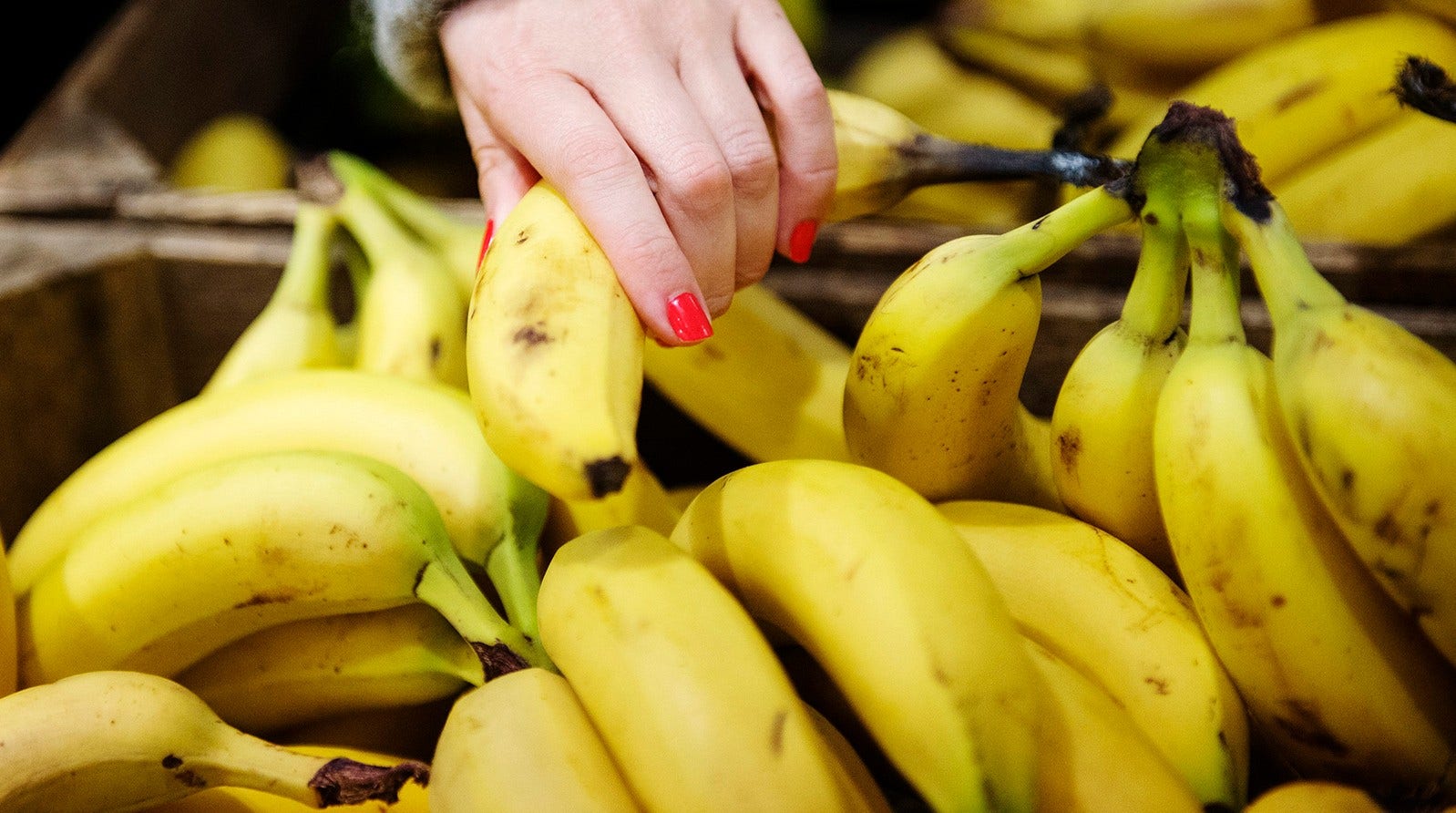 Två sjysta, sjyssta, schysta, schyssta, justea eller justa bananer?