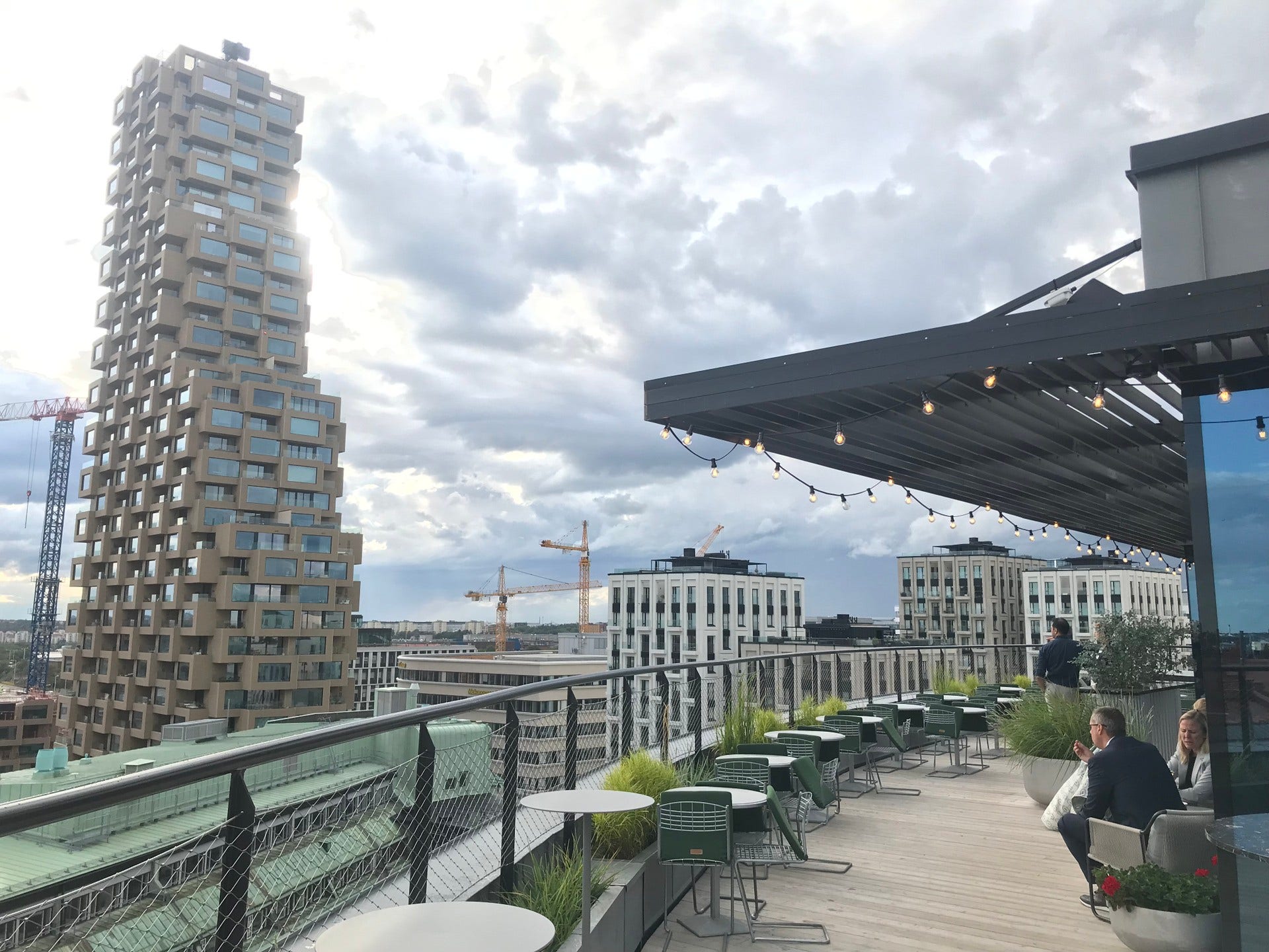 Takbaren Arc erbjuder en av huvudstadens mest imponerande panoramautsikter.