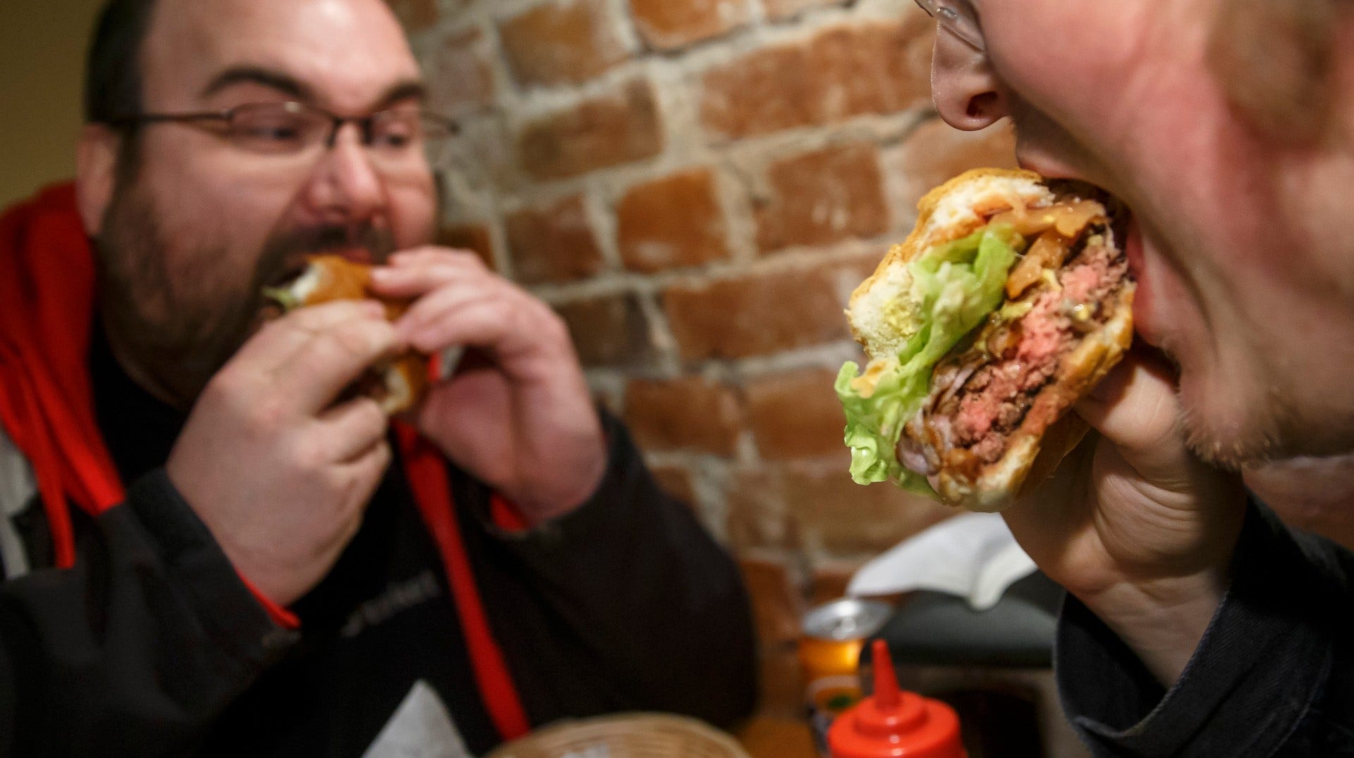 Dör vi i förtid av korv och rött kött? Sannolikt inte.