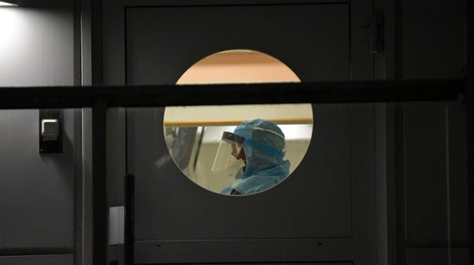 Infektionskliniken vid Karolinska universitetssjukhuset i Huddinge.