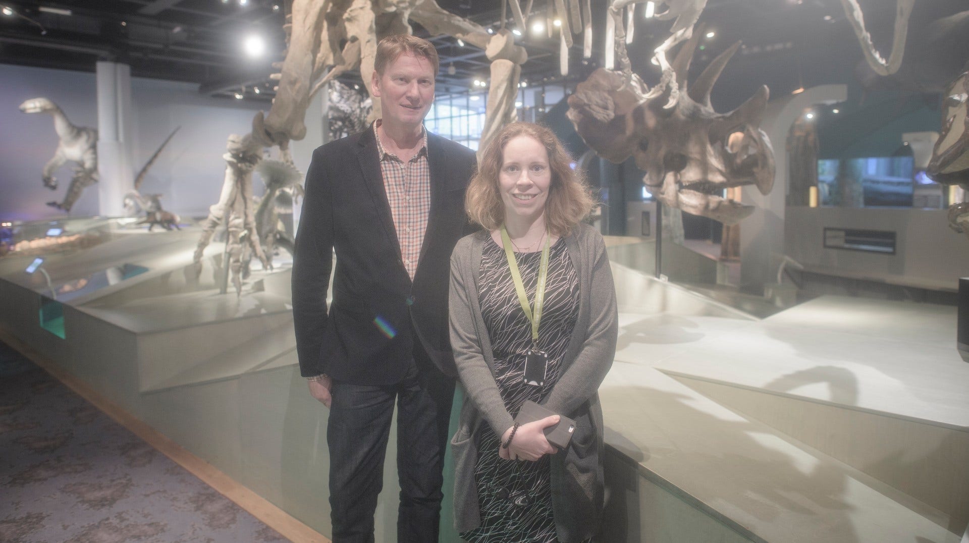 Bengt Staf och Jessika Krekula från Naturhistoriska riksmuseet visade upp en folktom utställning.