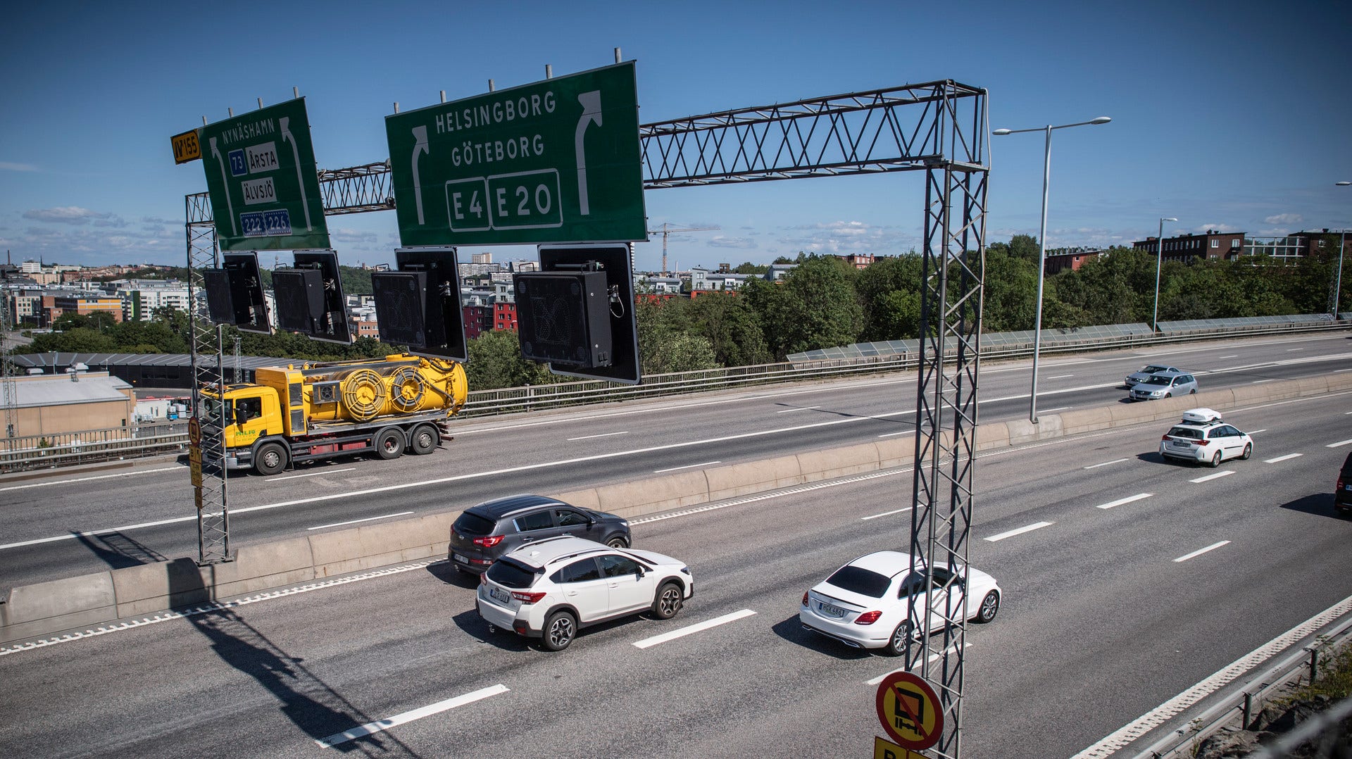 Trängselskatten kommer inte att pausas i Stockholm och Göteborg.