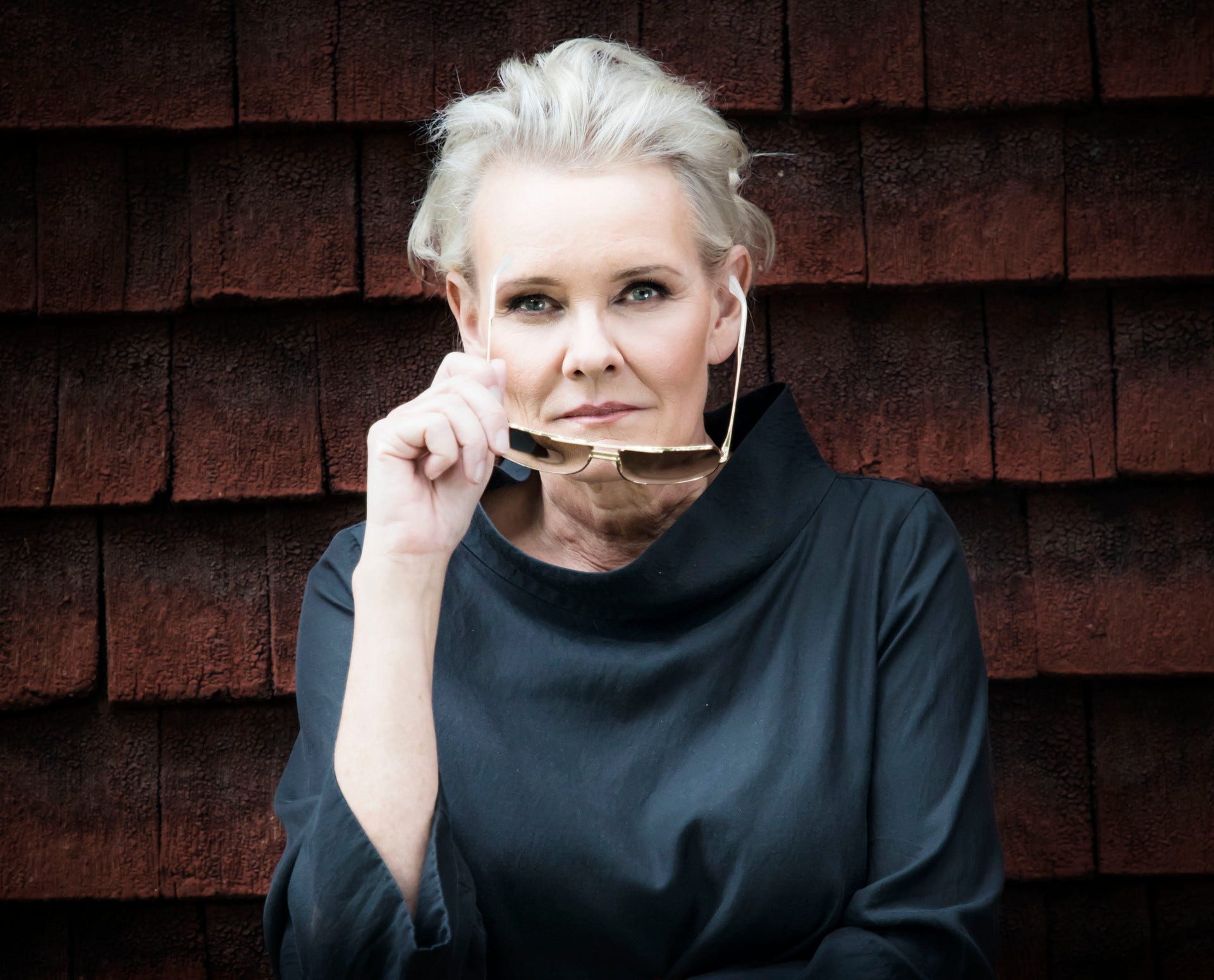”Jag vet att jag har en talang för att skriva låtar, och det är den jag ska ta hand om. Så allting annat som kommer i vägen för den gåvan har jag försökt att ta bort.”