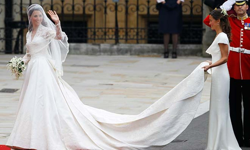 Kate Middletons val av brudklänningsdesigner var fantastiskt, menar Moderådets vd Lotta Ahlvar.