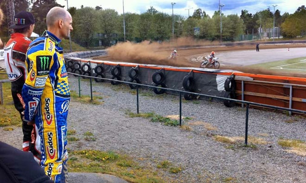 Lars Daniel Gunnestad och Tomasz Gollob under träningen på Gubbängens IP.