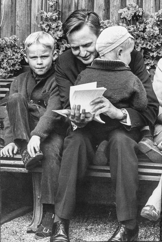 Med sönerna Joakim och Mårten 1965. Foto: Sven Erik Sjöberg