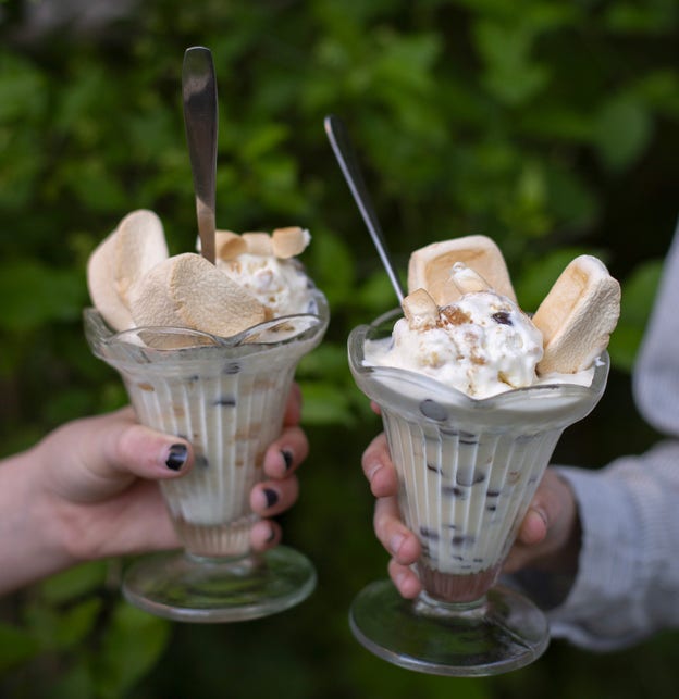 S’mores är somrigt – och som glass blir det ännu somrigare!