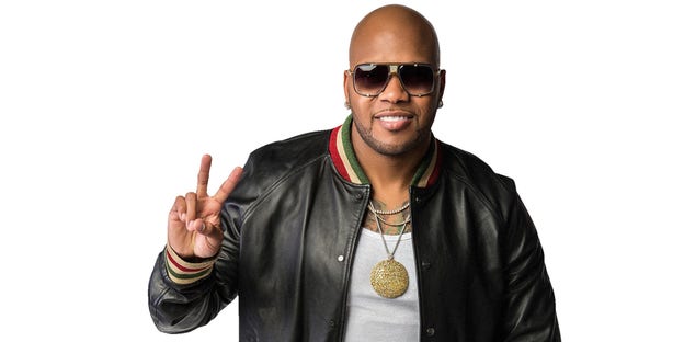 Flo Rida rappar i San Marinos bidrag.